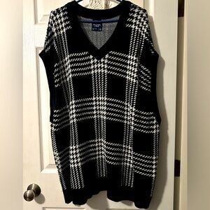 Abercrombie and Fitch XXL sweater vest, excellent condition.